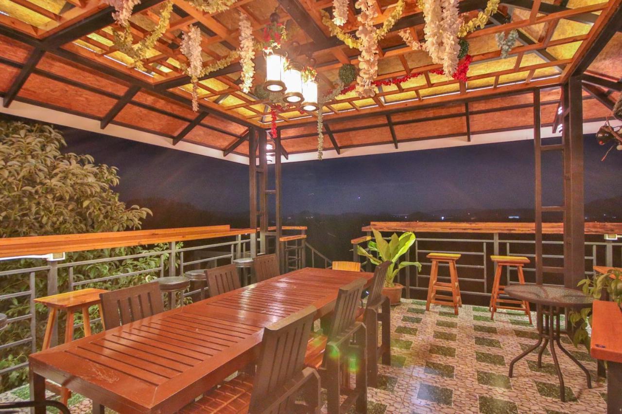 Happy Mountain Airport Resort Nai Yang Luaran gambar