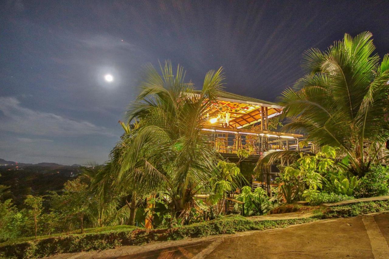 Happy Mountain Airport Resort Nai Yang Luaran gambar