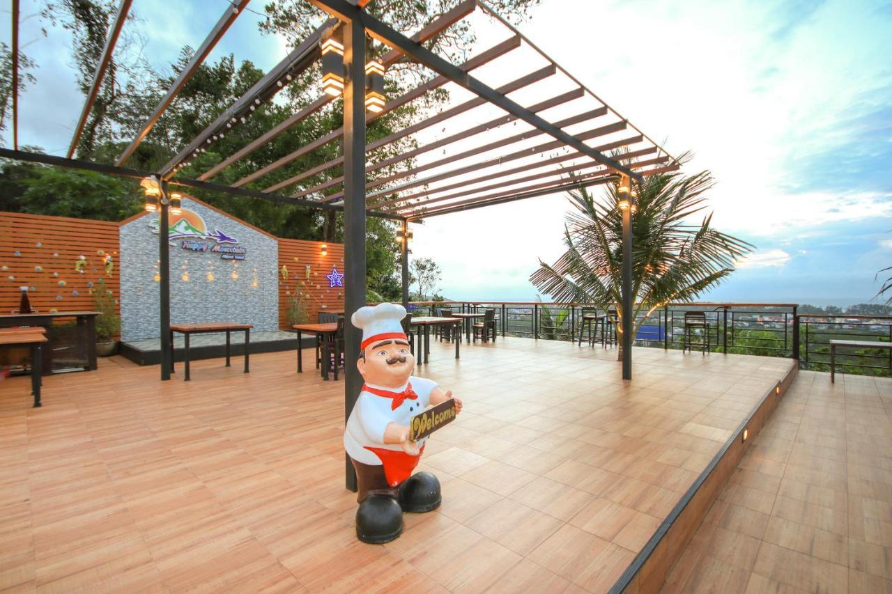 Happy Mountain Airport Resort Nai Yang Luaran gambar